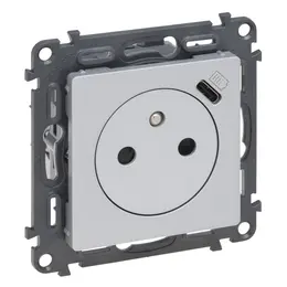 LG-753336-WEB-R.jpg