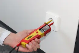 WI_Anw_SB25515_Voltage_and_continuity_tester_eMobility_12_1000V_AC_CAT_IV_Socket_01.jpg