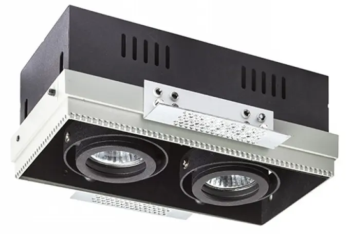 AUL_R12053_3.jpg