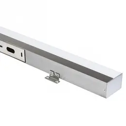 AUL_R12402_b.jpg