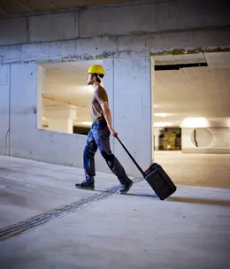 Anw_930070203_XL2_Trolley_pull_01.jpg