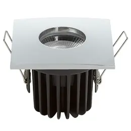 AUL_R11730_b.jpg