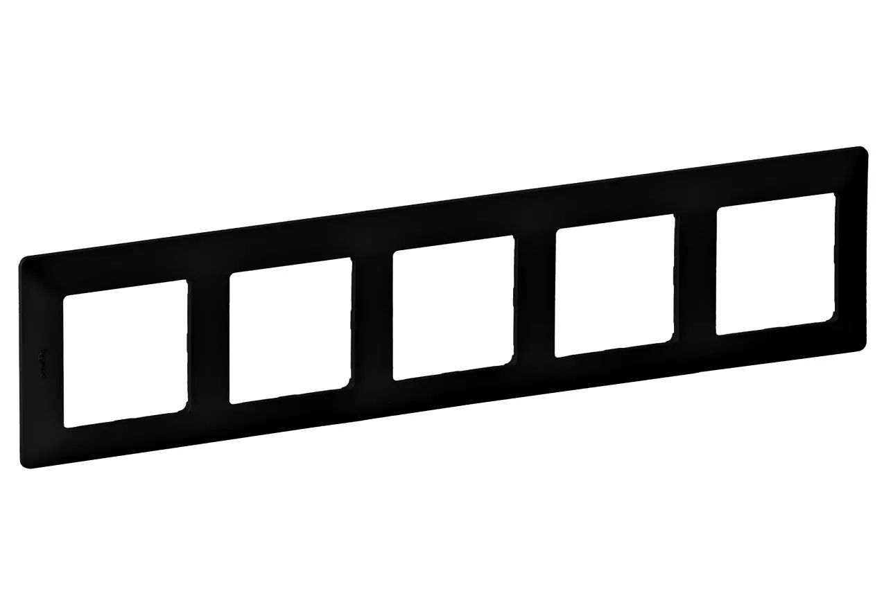 LEG_LG-754255-WEB-R.jpg