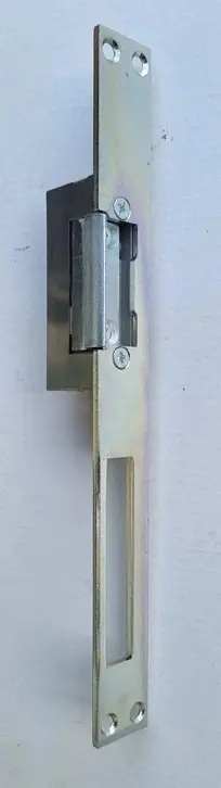 4FN87715.jpg