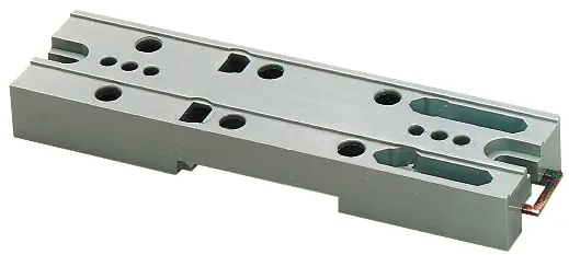 EA_wa_vt40813.jpg