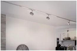 AUL_95271mi02.jpg