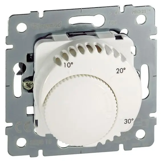 LEG_775815-LEGRAND-600.jpg