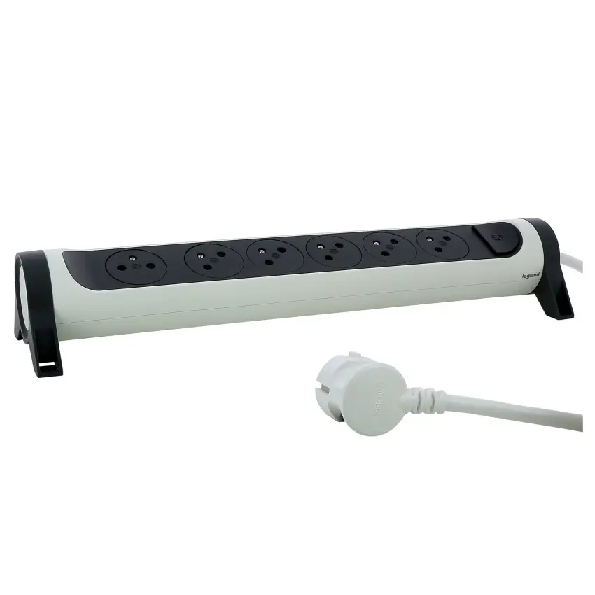 LEG_lg-049455-web-r2.jpg