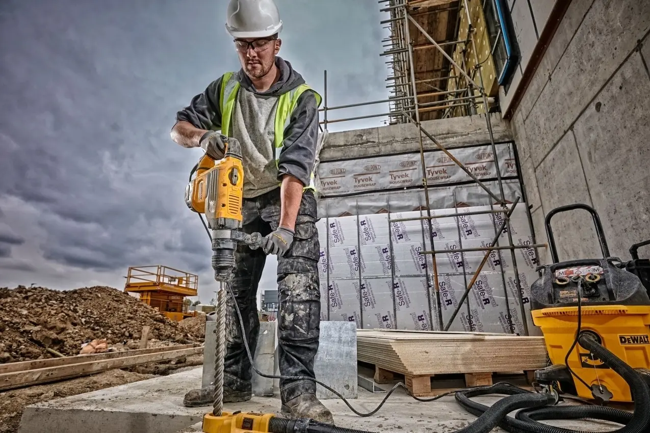 83720738_DEWALT_Foto4.jpg
