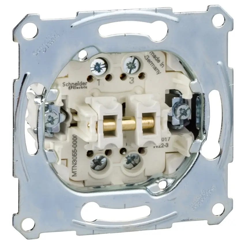 SCH_ODAMTN3055-0000-bis.jpg
