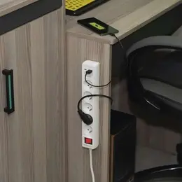 EM_2842825.jpg