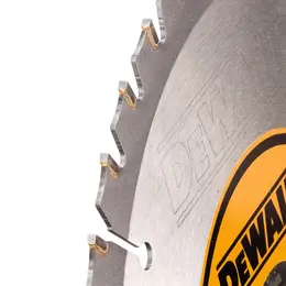SBD_DT1911_F3.jpg