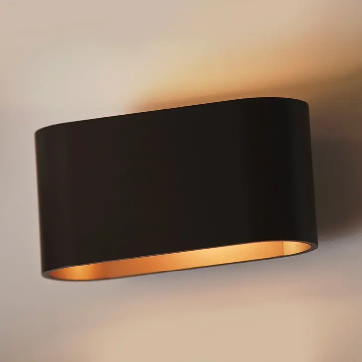 MA_AZ1709_2.jpg