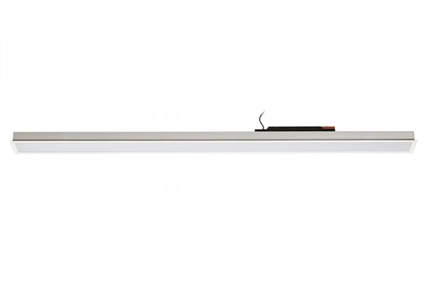 AUL_R12722_245371.jpg
