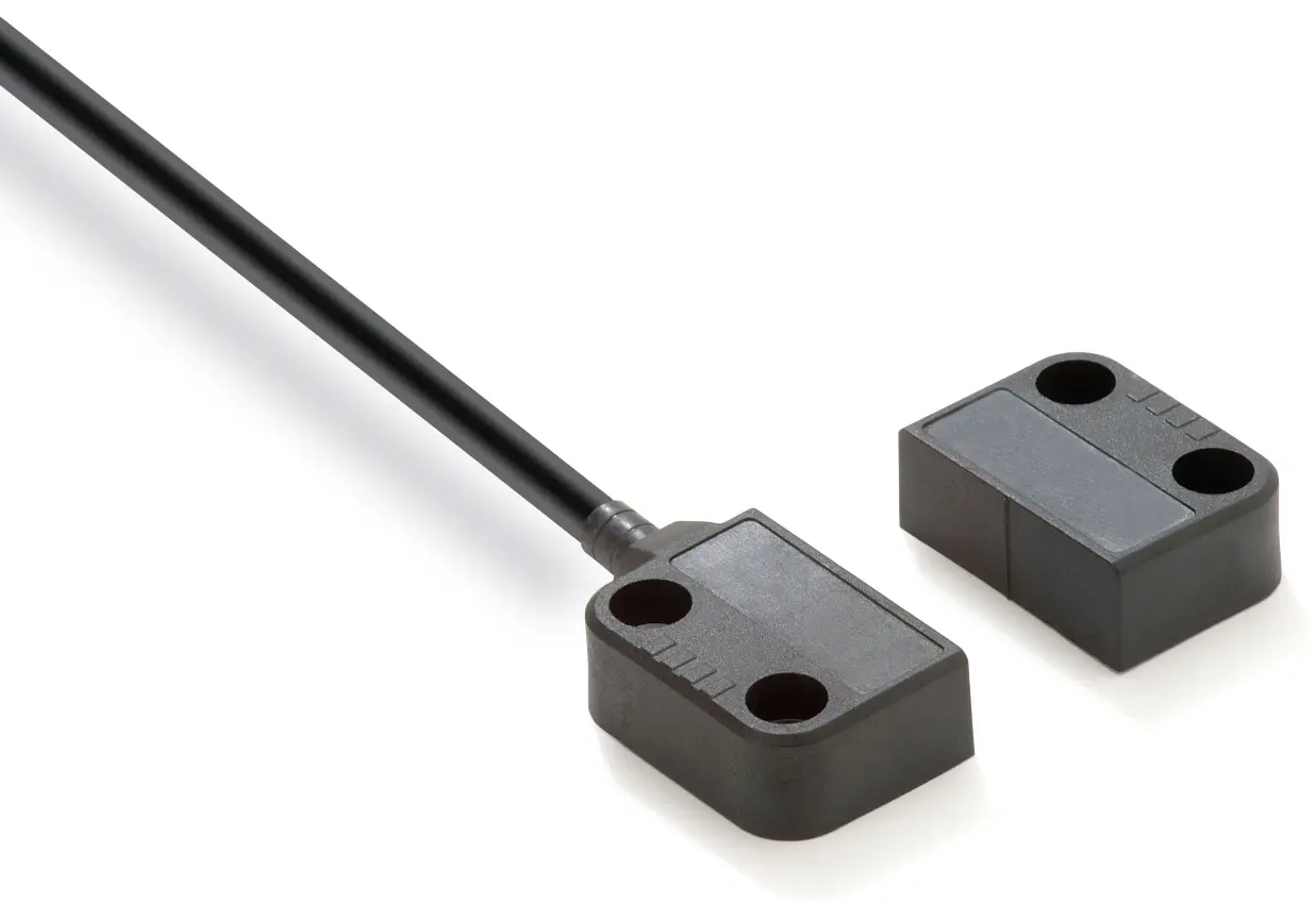 OMR_F3S-TGR-NMPR-2x-x.jpg