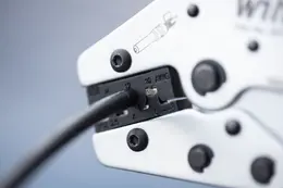 WI_Det_Z62101006SB_Crimping_tool_MC4_crimping_01.jpg