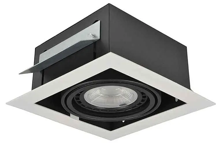 MA_AZ2871_2.jpg