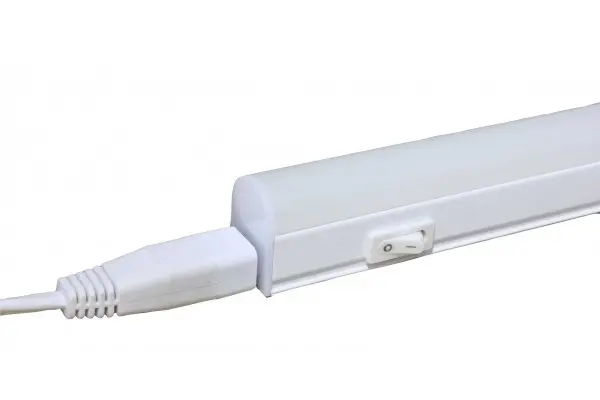 AR_4004_8_b.jpg