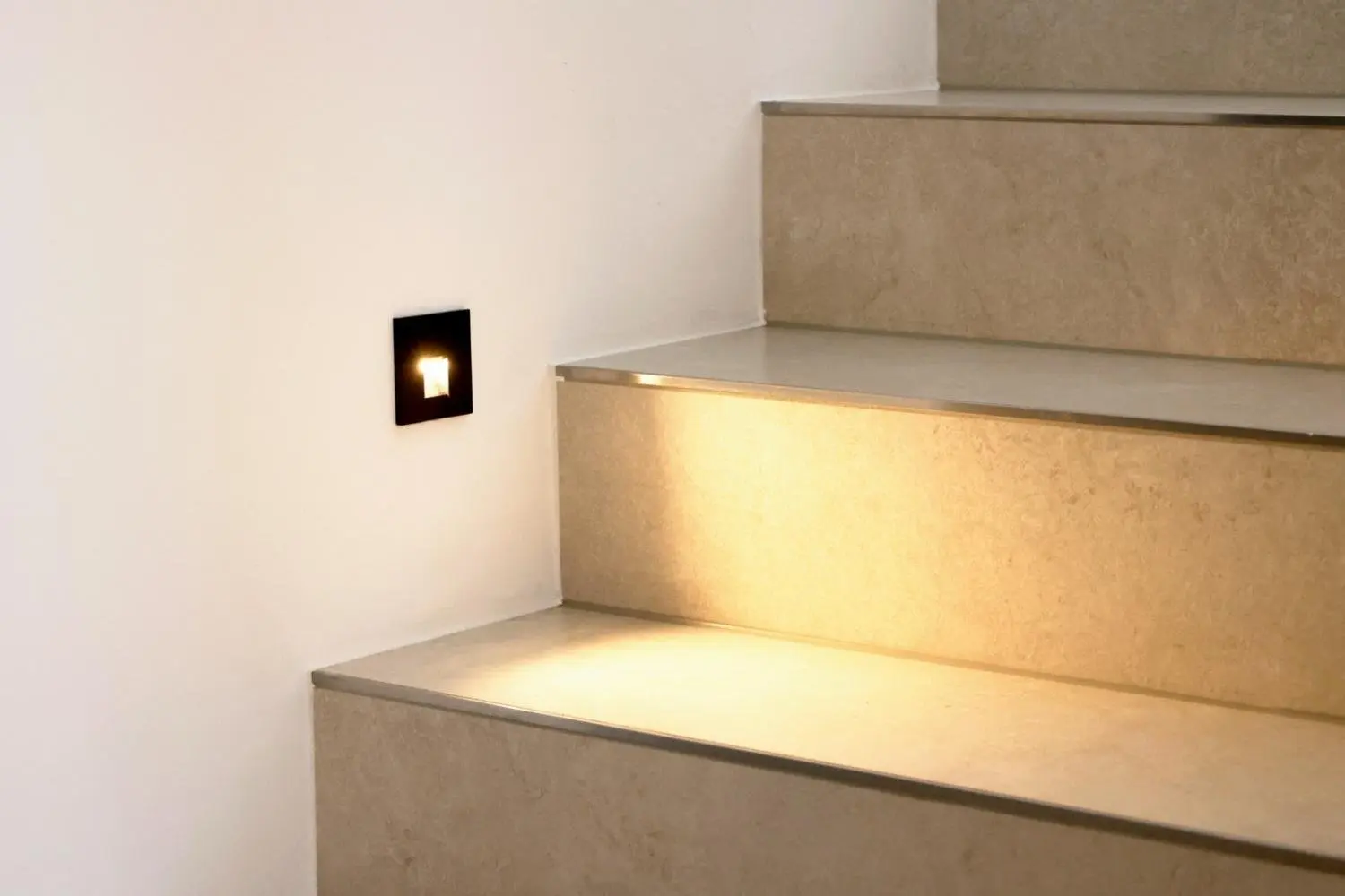 83717087_DEKO_LIGHT_use_Foto2.jpg