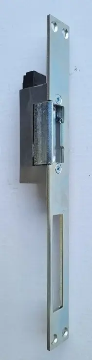 4FN87718.jpg