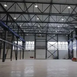 EM_2430442.jpg