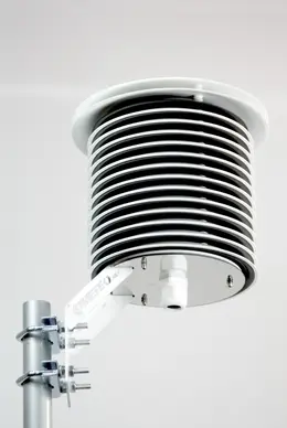 f8001_interier_big.jpg